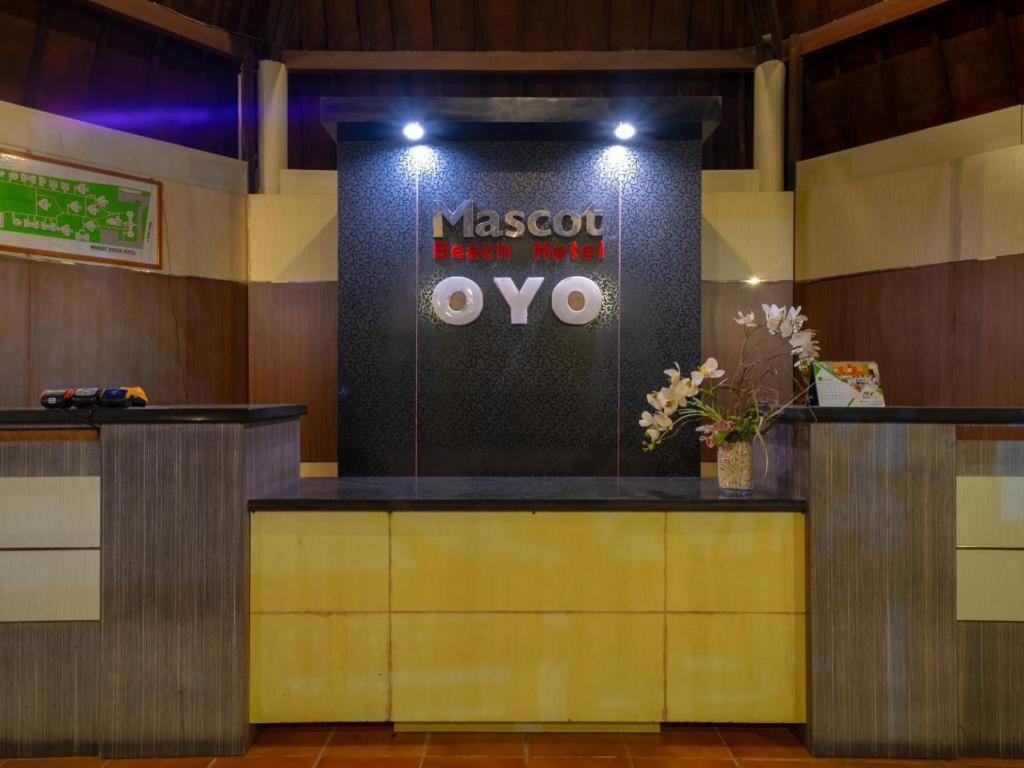 Oyo 1508 Mascot Beach Hotel Mangsit Exterior foto